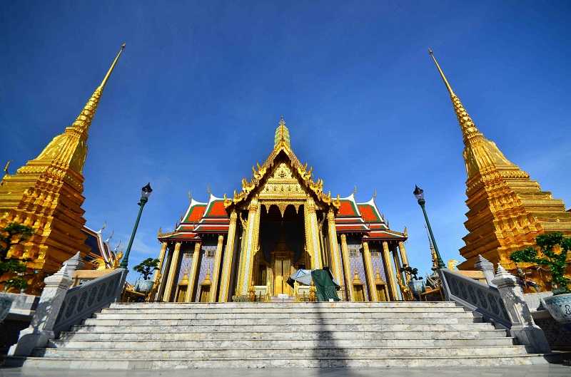Бангкок храм лежащего Будды