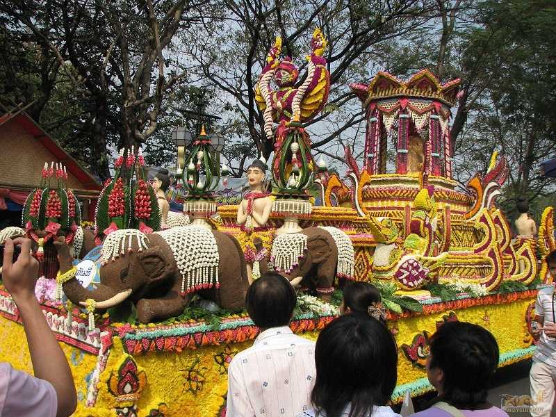 Фестиваль цветов тайланд