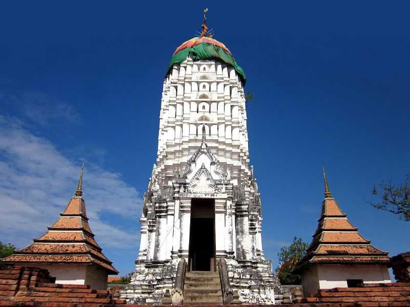 Храм WatBoromPhuttharam