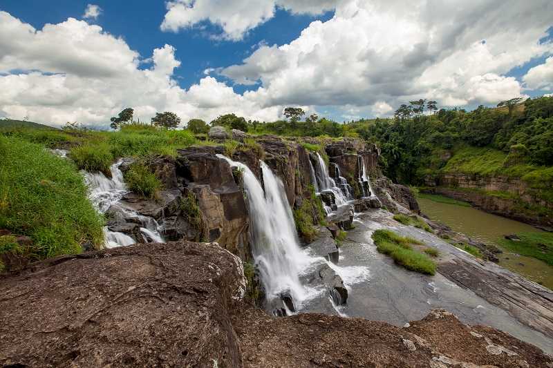 водопад Понгур достопримечательности далата